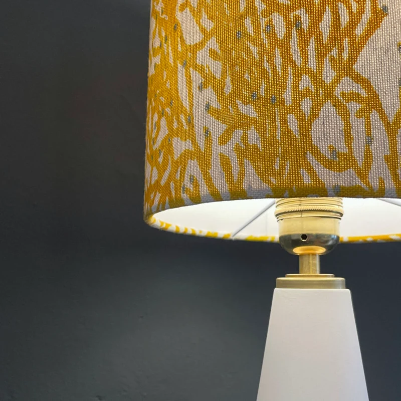 Tischlampe Koralle senfgelb