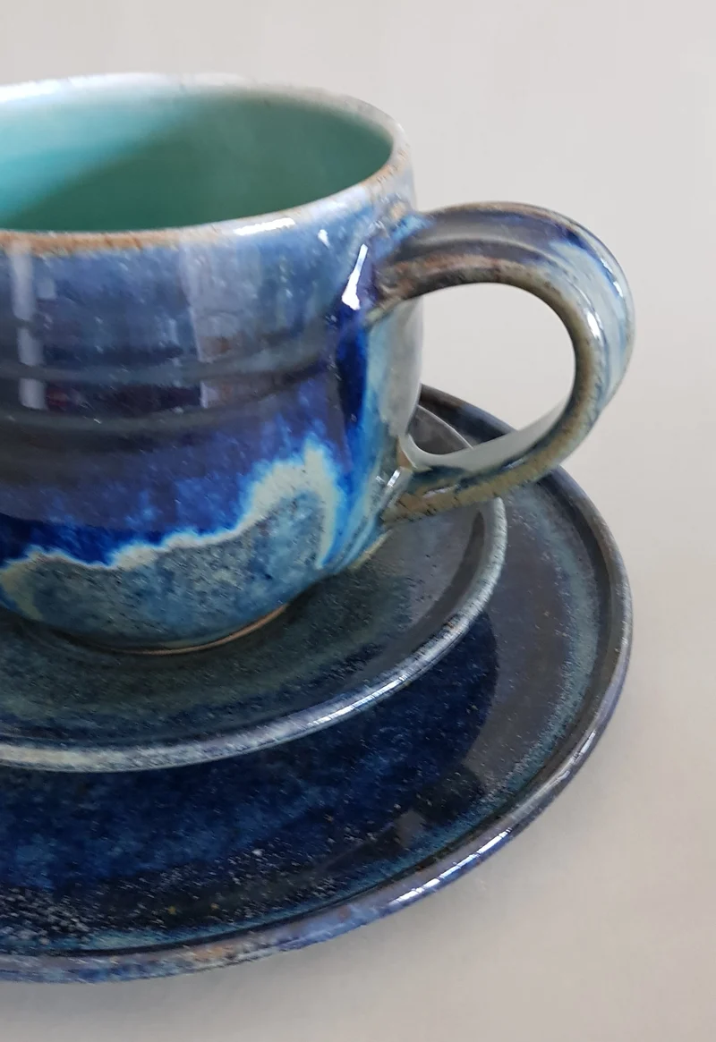 Set Teller mittel mit Unterteller und 0,3 l Tasse