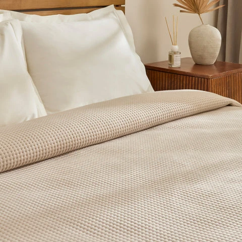 Karaca Chloe Tagesdecke, Doppelbett, Beige