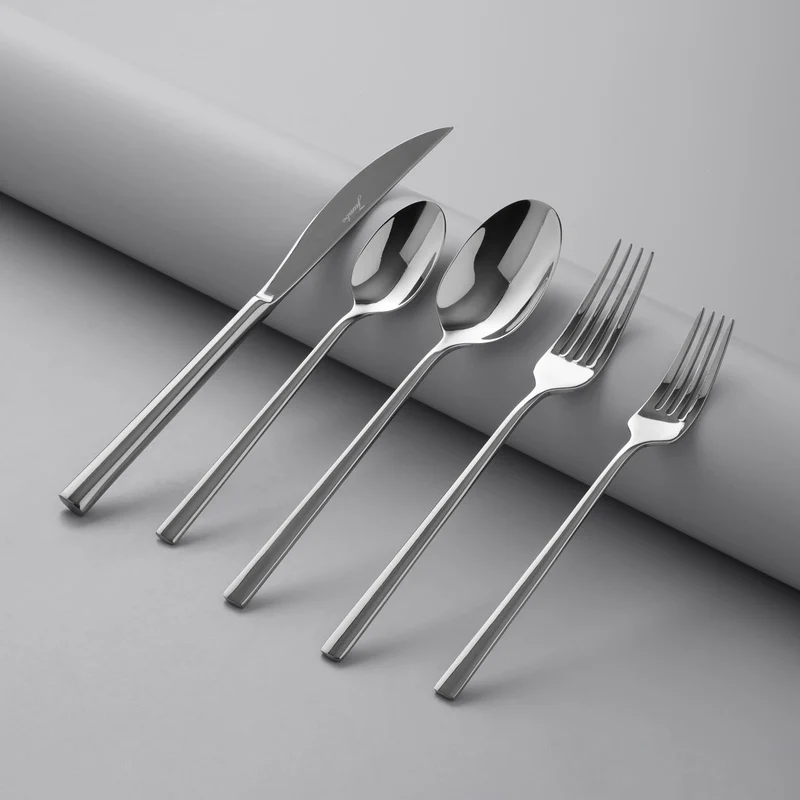 Jumbo 2900 Vannes 84-teiliges Besteckset für 12 Personen