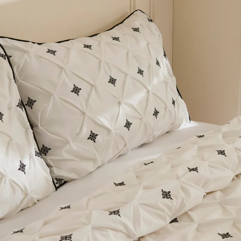 Karaca Elisa Bettbezug-Set aus 100 % türkischer Baumwolle, Doppelbett, Weiß