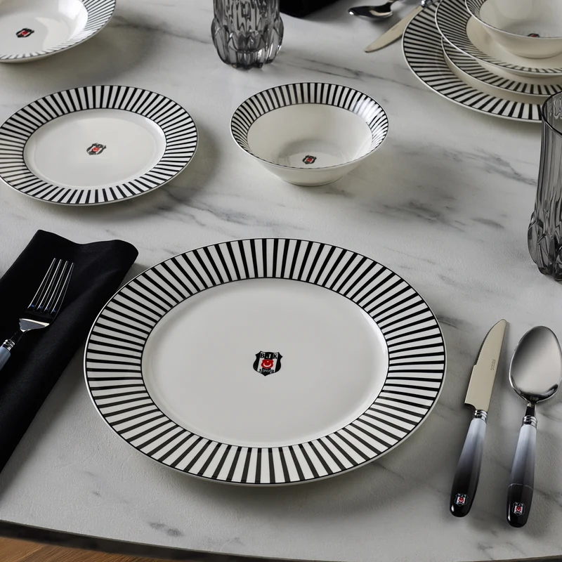 Karaca x Beşiktaş Lizenziertes Forever Bone 24-teiliges Tafelservice für 6 Personen