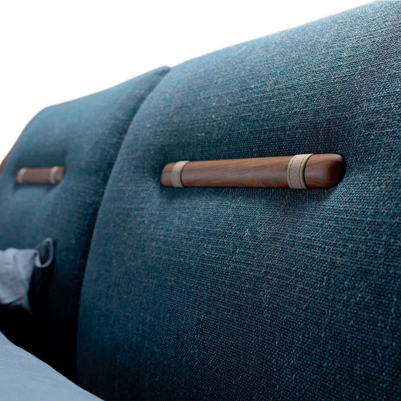 Walnut Wood Bed SMUSSO by Dale Italia
