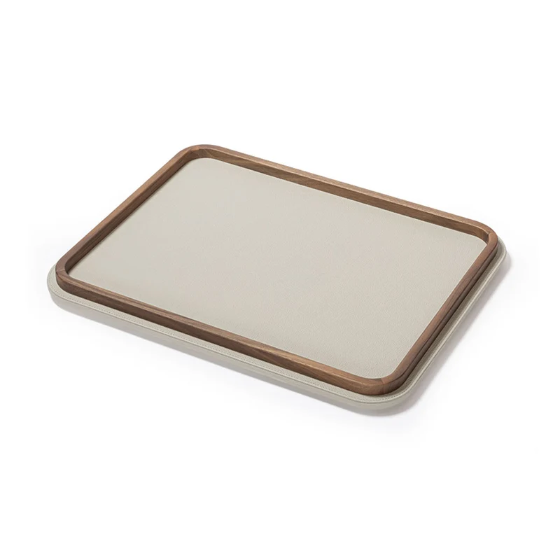 Leather Tray TABLEWARE COLLECTION by Giobagnara for Poltrona Frau