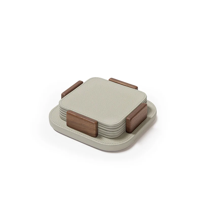 Leather Coasters TABLEWARE COLLECTION Set of Six by Giobagnara for Poltrona Frau