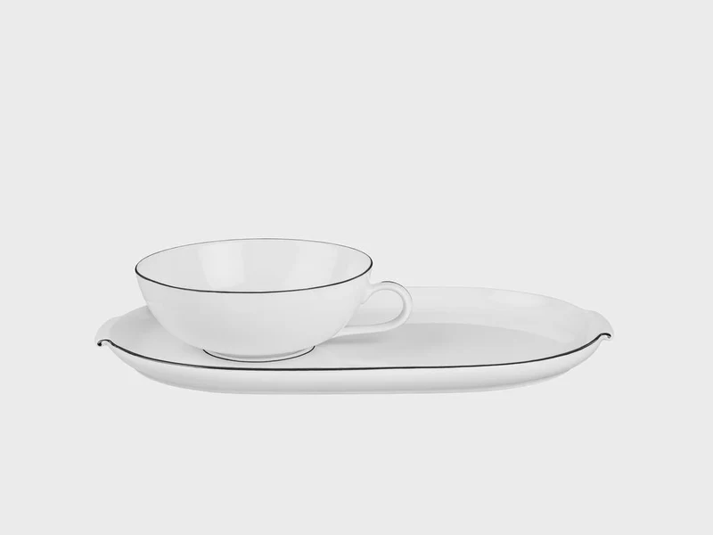 Teetasse inkl. Tablett | Lotos | Schwarzer Farbrand