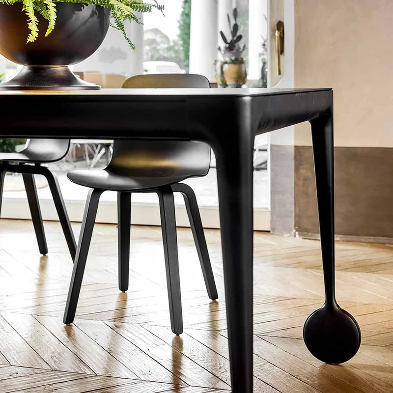 Dining Table BIG WILL by Philippe Starck for Magis