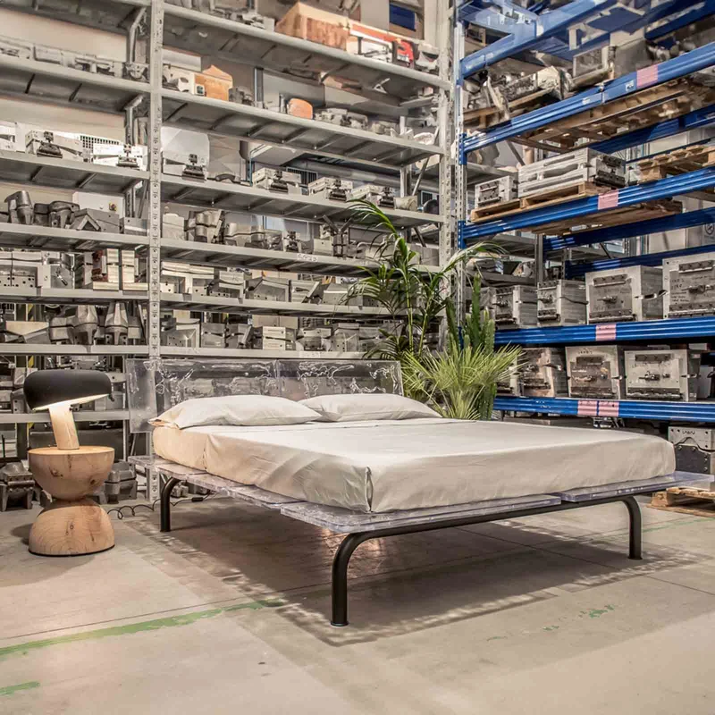 Bed AMANTE by Andrea Bertinotti for Sturm Milano