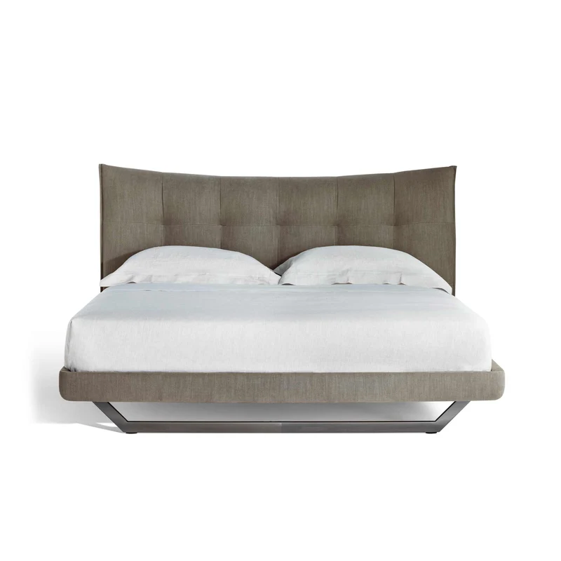 Leather Bed AURORA TRE by Tito Agnoli for Poltrona Frau