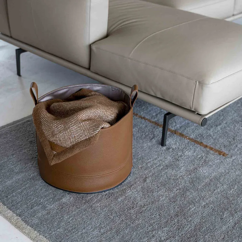 Leather Container LEATHER BASKET by Simona Cremascoli for Poltrona Frau