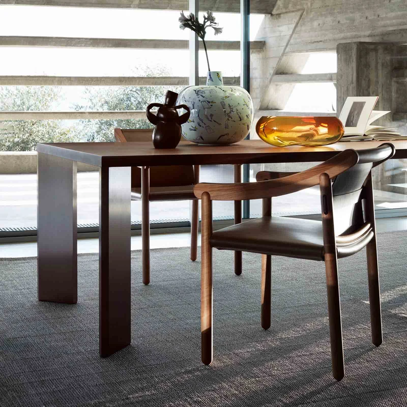 Wood and Saddle Leather Chair 905, designed by Vico Magistretti for Cassina