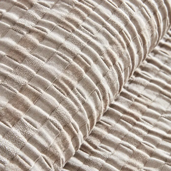 Karaca Home Loretta Tagesdecke für Doppelbett Beige