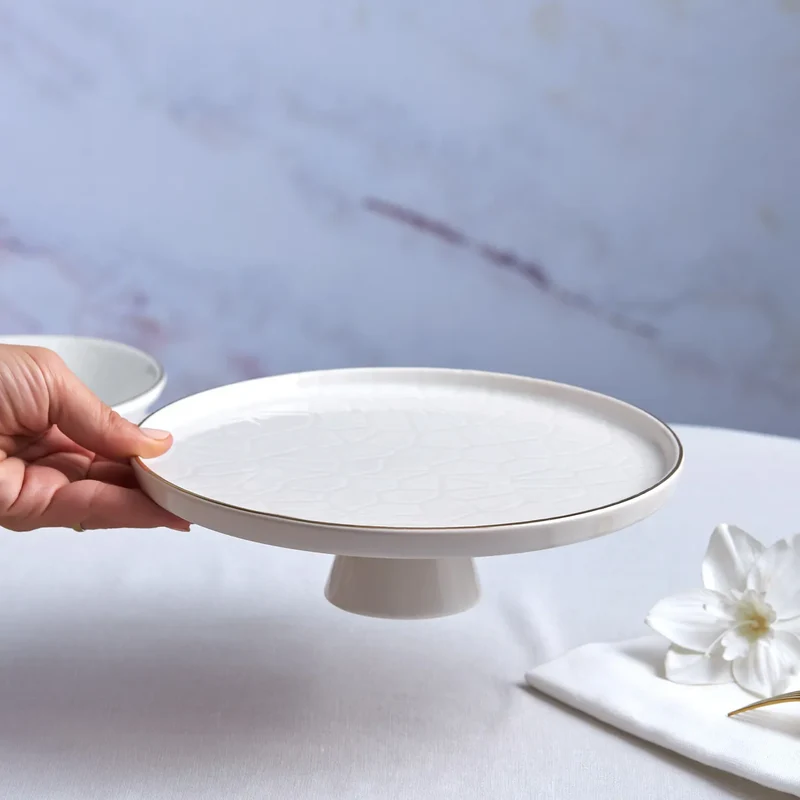Calvin Servierteller mit Fuß 23 cm