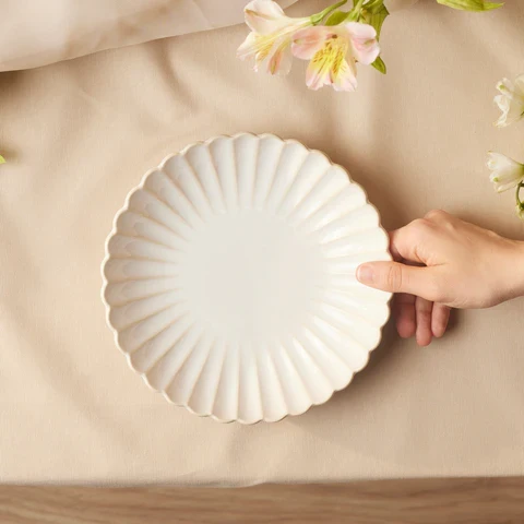 Karaca New Daisy Pasta-Schale aus Steinzeug mit Reaktivglasur, 22,5 cm, Weiß