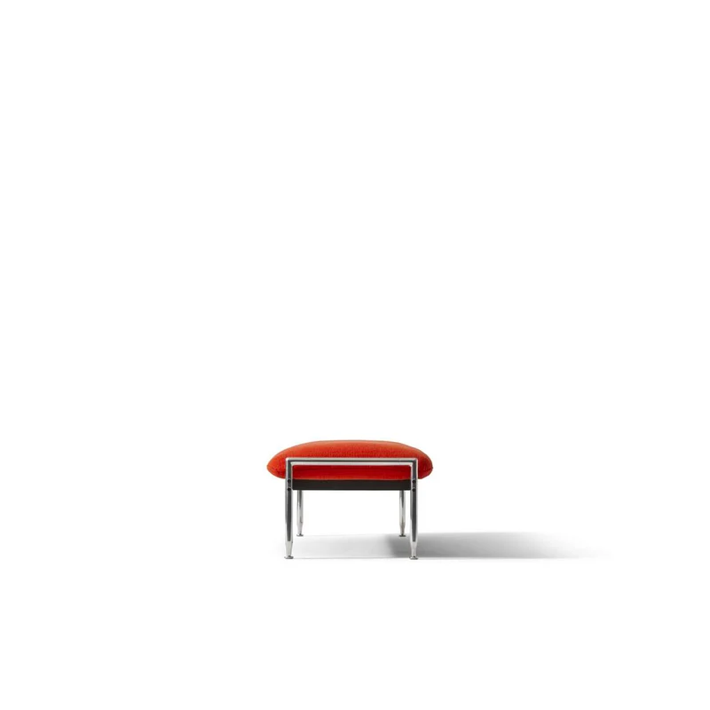 Bench ESOSOFT, designed by Antonio Citterio for Cassina