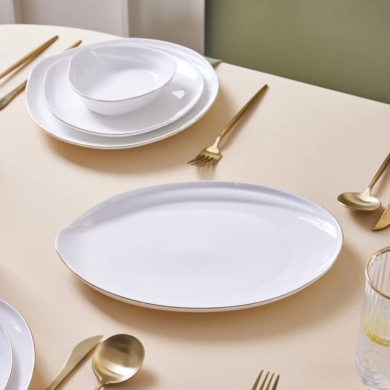 Karaca Red Carpet Collection Stream Bone Yakamoz 59-teiliges 12-Personen-Geschirrset Gold