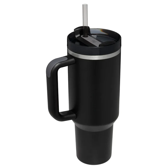 Stanley Quencher Thermosbecher mit Strohhalm 1,18 Liter Schwarz