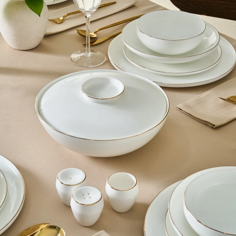 Karaca Fine Bone Meridian 55-teiliges Tafelservice für 12 Personen Gold