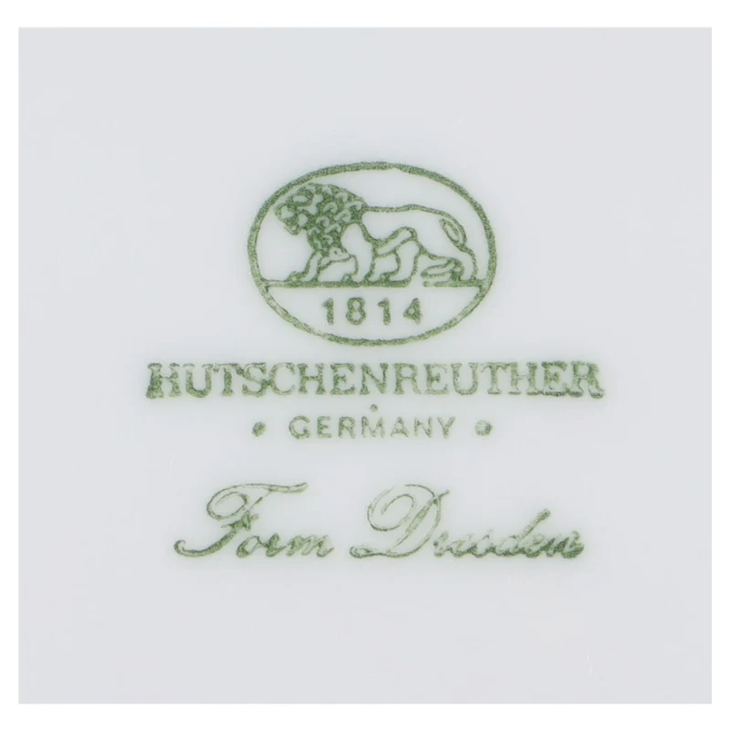 einteilige Sauciere mit Teller