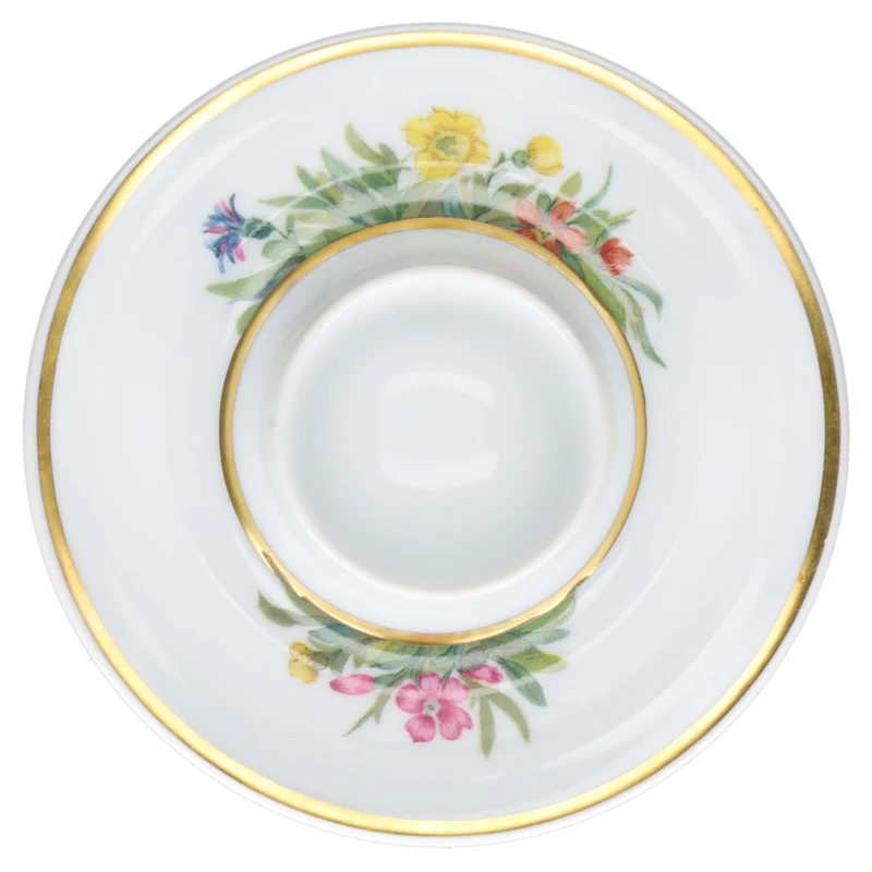 Eierbecher mit Schalenablage