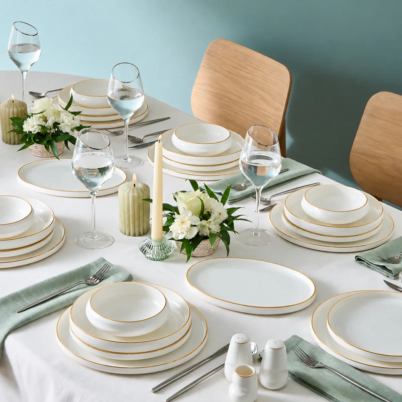 Karaca Stream Bone China Sunset 53-teiliges Servierset für 12 Personen, Gold