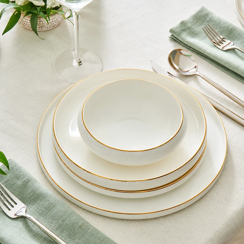 Karaca Stream Bone China Sunset 53-teiliges Servierset für 12 Personen, Gold
