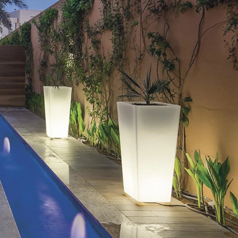 Outdoor Vase KABIN with Light by Luisa Bocchietto for Serralunga