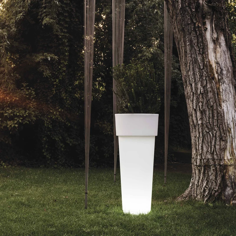 Wall Vase MARCANTONIO AU MUR with Light by Nat Wave for Serralunga