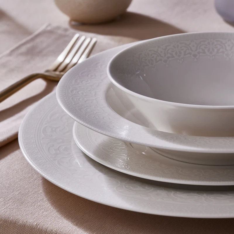 Karaca New Dome Tafelservice für 6 Personen, 24-teilig, Weiß