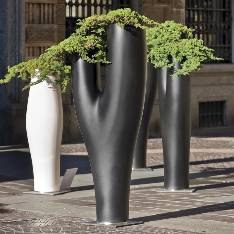 Vase MISSED TREE by Jean-Marie Massaud for Serralunga