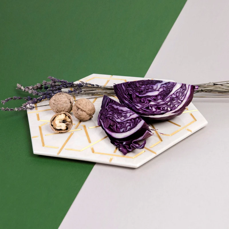 Marble and Gold Hexagonal Charger Plate PALATINA by Gabriele D'Angelo