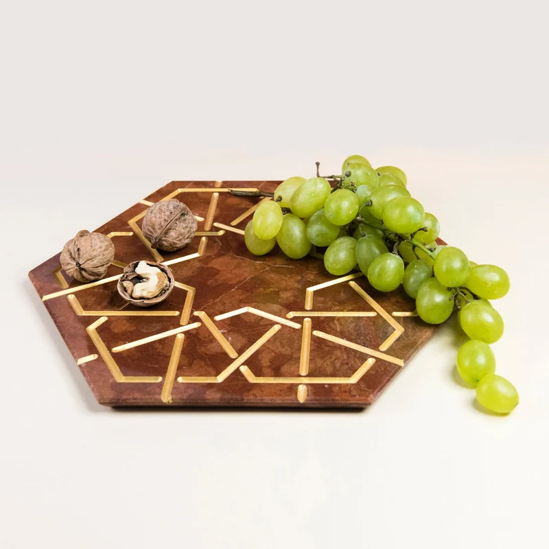 Marble and Gold Hexagonal Charger Plate PALATINA by Gabriele D'Angelo