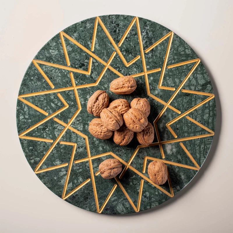 Marble and Gold Round Charger Plate PALATINA by Gabriele D'Angelo