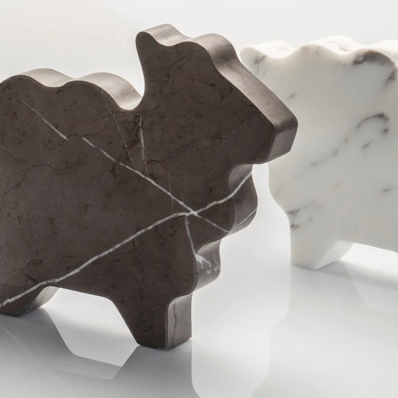 Marble Paperweight PECORELLA GRANDE by Alessandra Grasso