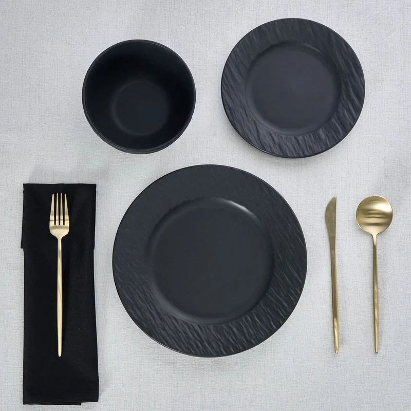 Karaca Solem Embossed 18-teiliges Steinzeug-Tafelservice für 6 Personen, Schwarz