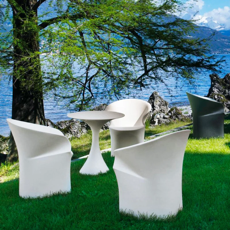 Table KISSI KISSI by Miki Astori for Driade