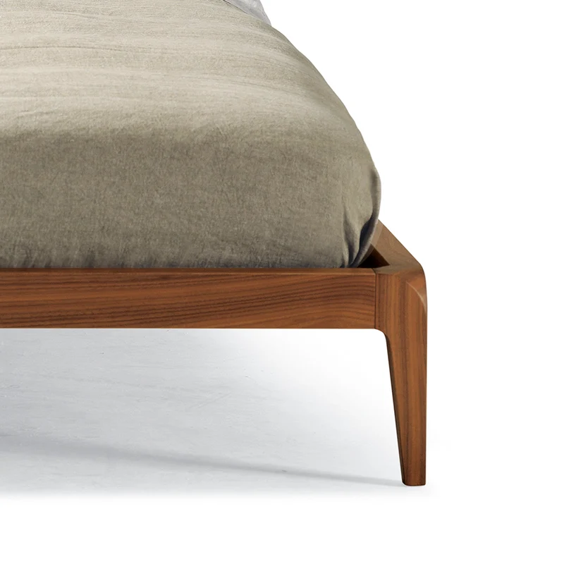 Walnut Wood Bed SIG.RE by Dale Italia