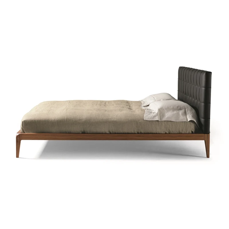Walnut Wood Bed SIG.RE by Dale Italia