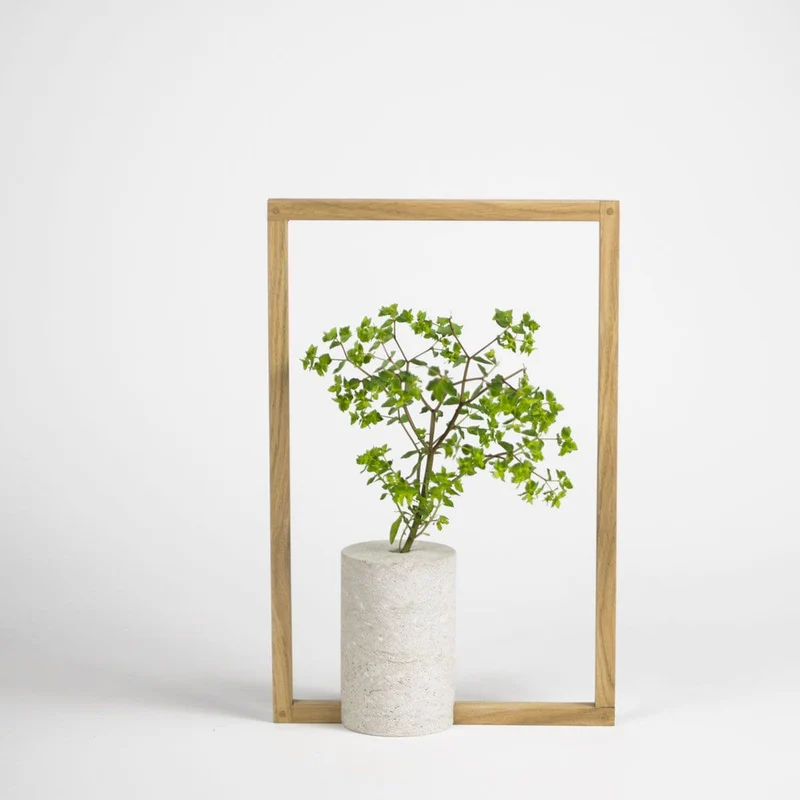 Marble Vase EQUILIBRANTE