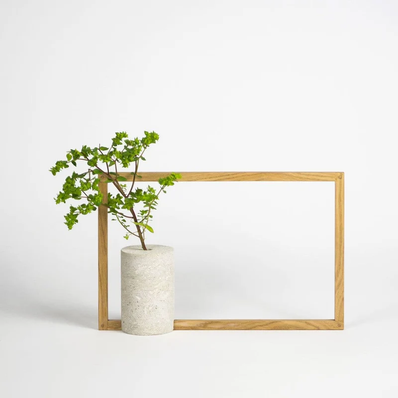 Marble Vase EQUILIBRANTE