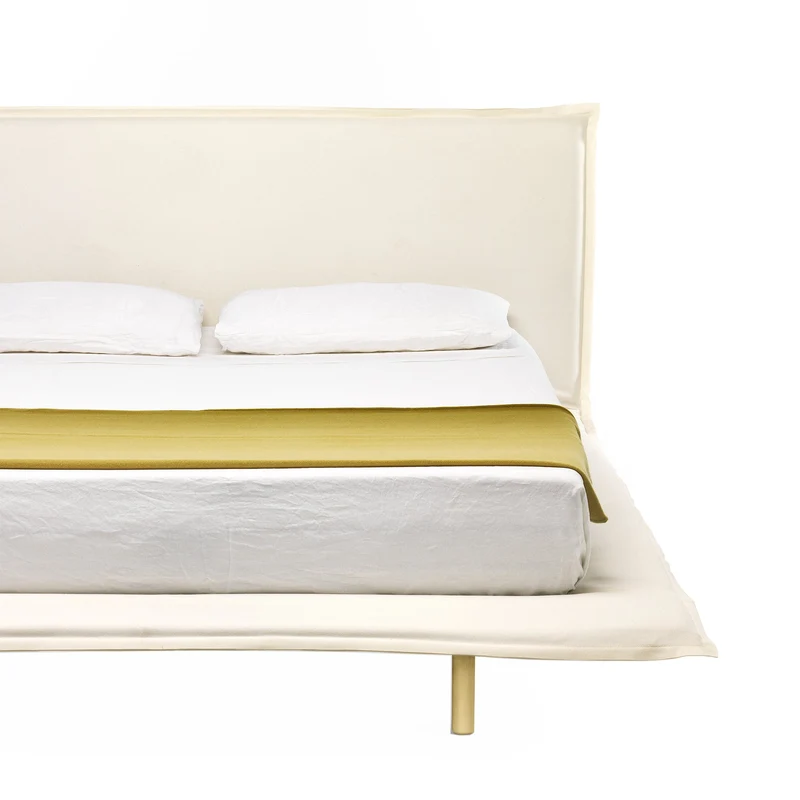 Bed BIG HUG by Claudio Bitetti for Mogg