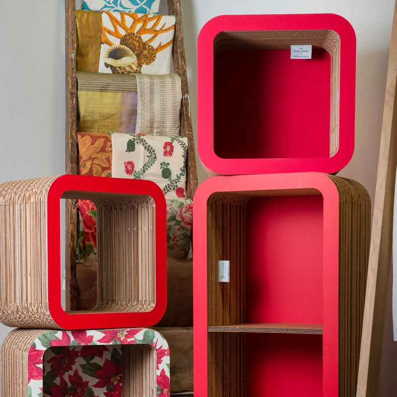 Modular Cardboard Bookcase MORETTO 90 Christmas Closed Back