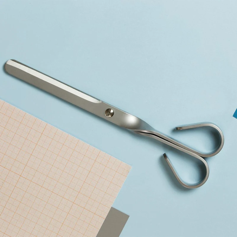Scissors LAMA by Alessandro Stabile
