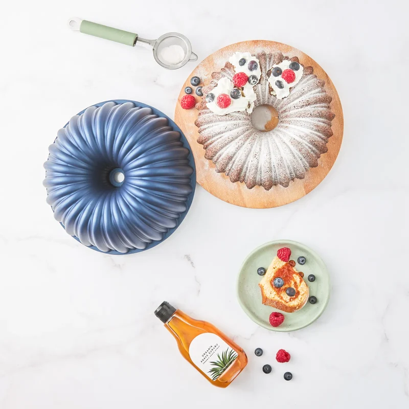 Karaca Cake Pro Sliced Dunkelblau Gusskuchenform