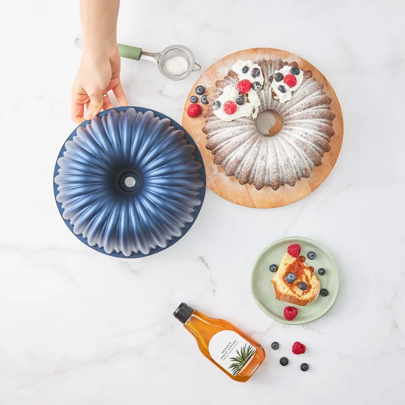 Karaca Cake Pro Sliced Dunkelblau Gusskuchenform