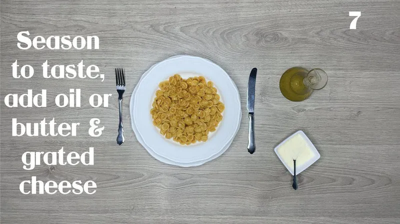 Orecchiette mit veganer Bolognese-Sauce, kochfertige italienische Pasta - One Pot