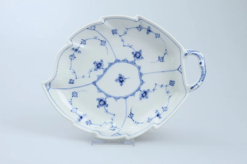 Blattschale Konfektschale Modell 145