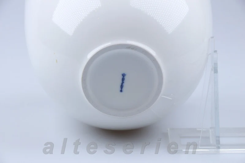 Vase weiß Großer Bär