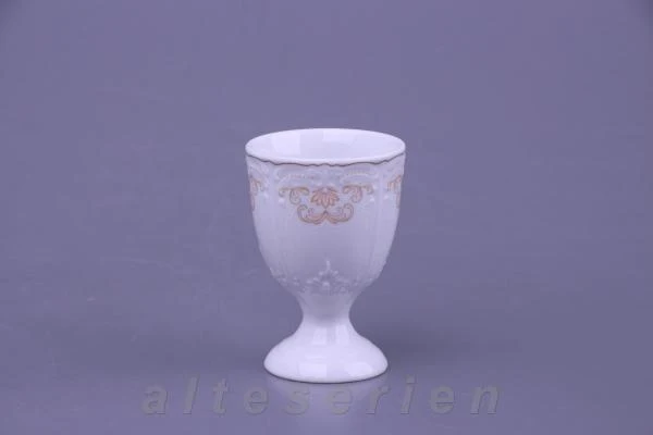 Eierbecher auf Fuß H 7 cm