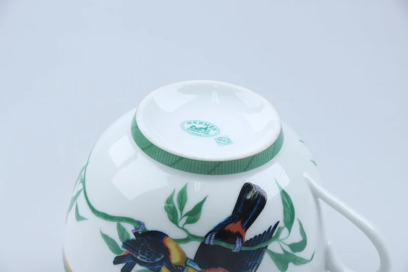 Frühstückstasse mit Untere Dekor Toucans